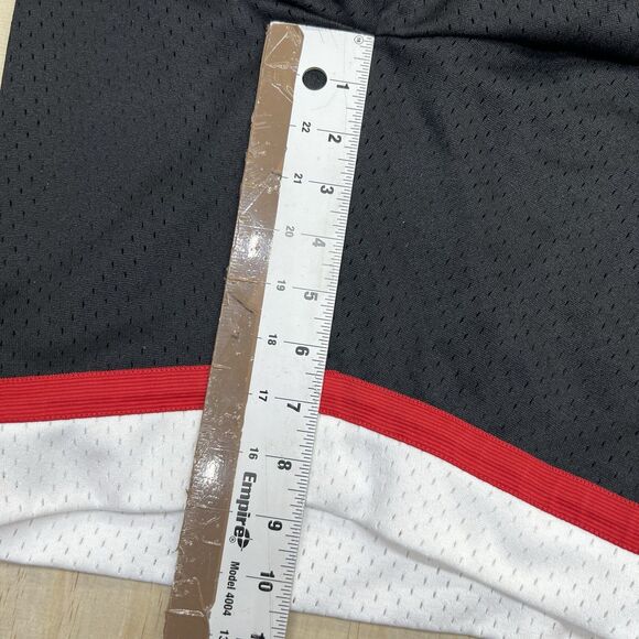 NEW DAMAGED Tampa Bay Buccaneers Mitchell Ness NFL Team ID Mesh Retro Shorts XL - Picture 12 of 13